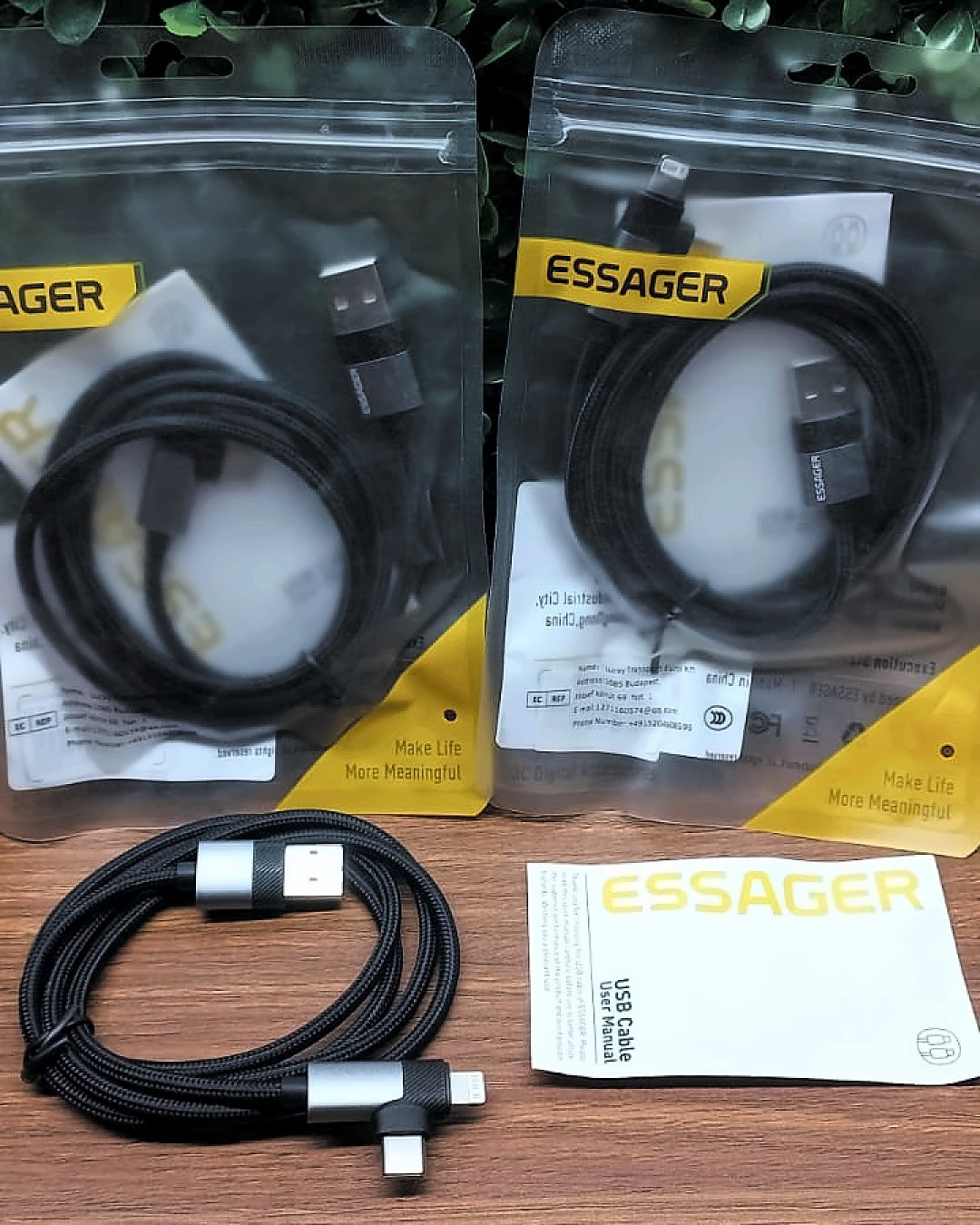 Cabo Essager 2 em 1 USB-C e Lightning 90 Graus — foto 1